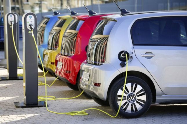 media-electric_cars_041121