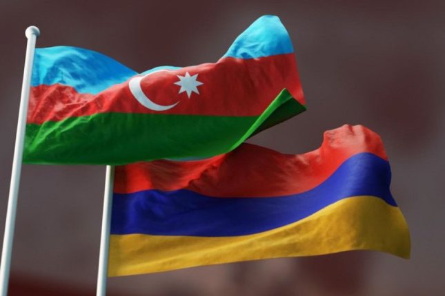 media-az-er-bayraqlari
