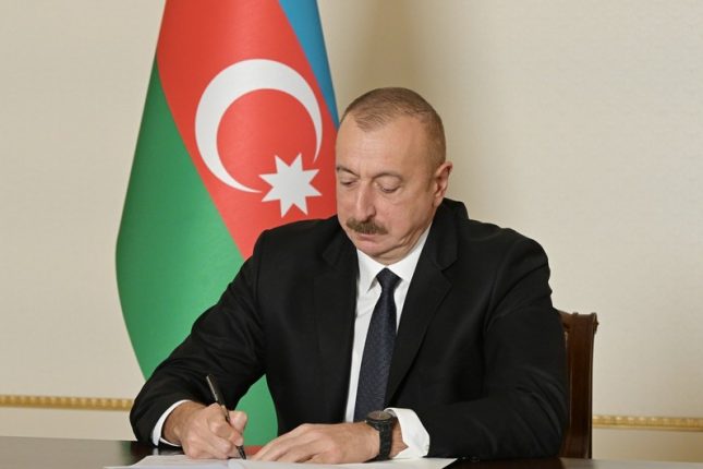 media-prezident-imza7