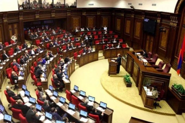 media-ermenistan-parlamenti