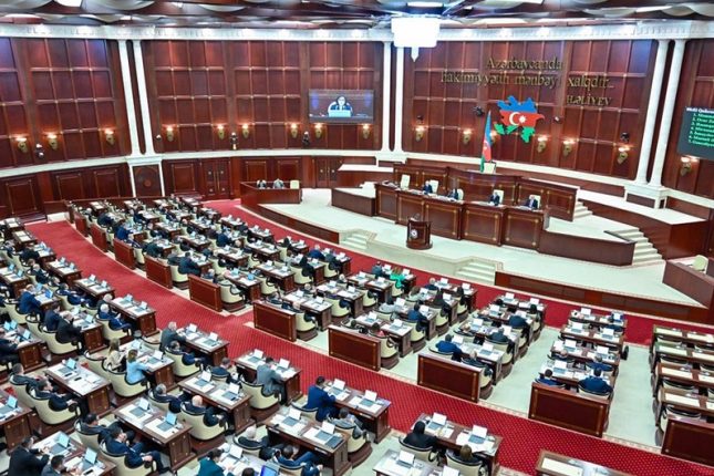 media-parlament