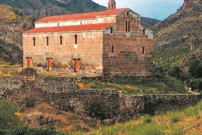 media-agoglan-kilsesi
