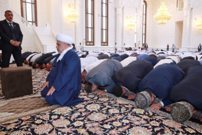 media-bayram-namazi