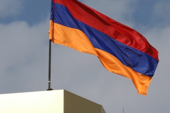 media-ermeni-bayragi