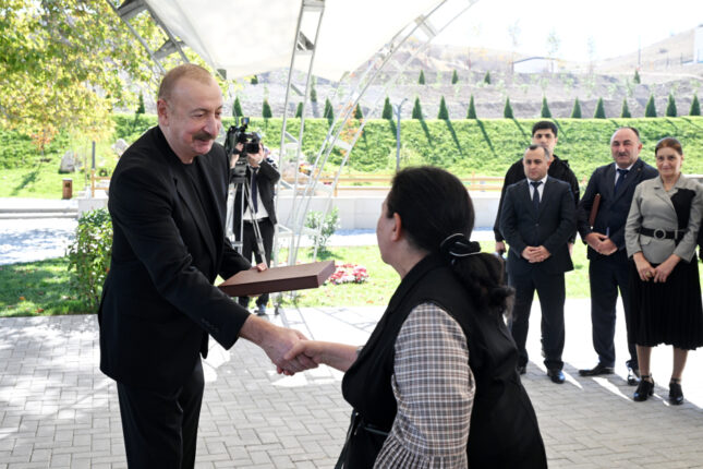 media-ilham-eliyev-horovlu