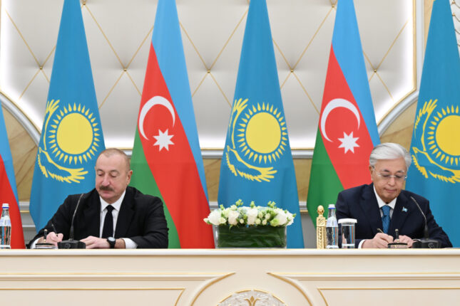media-ilham_aliyev_i_tokayev_senedler