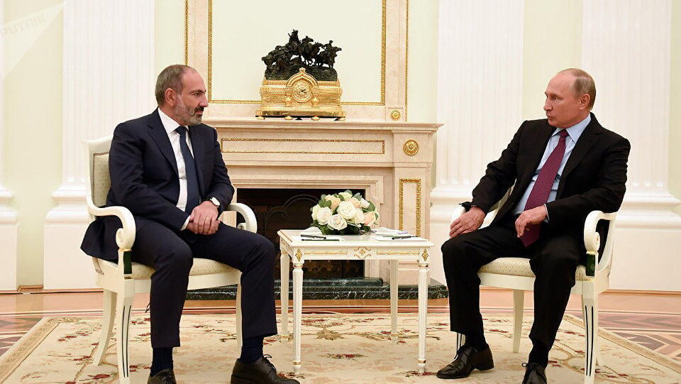 media-pashinyan_putinn