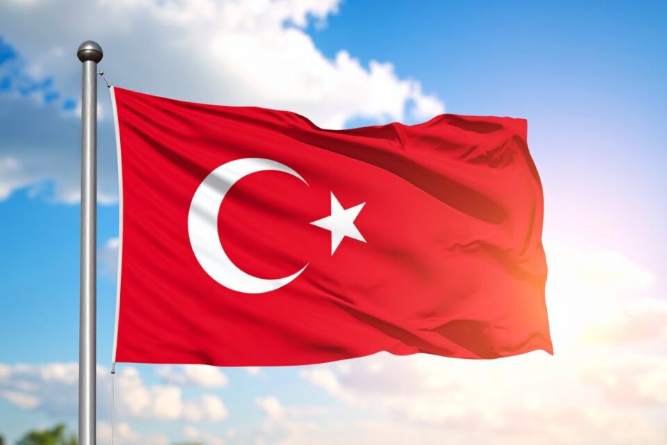 media-turkiye-bayraq