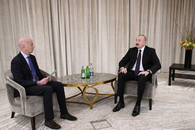 media-prezident-frans-24