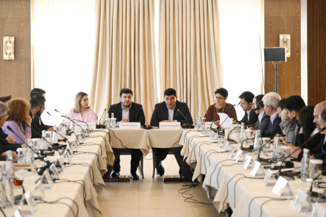 media-deyirmi-masa-ermeni