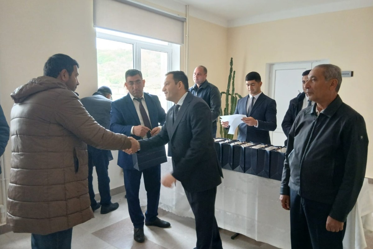 media-qirmizi-bazar-koc