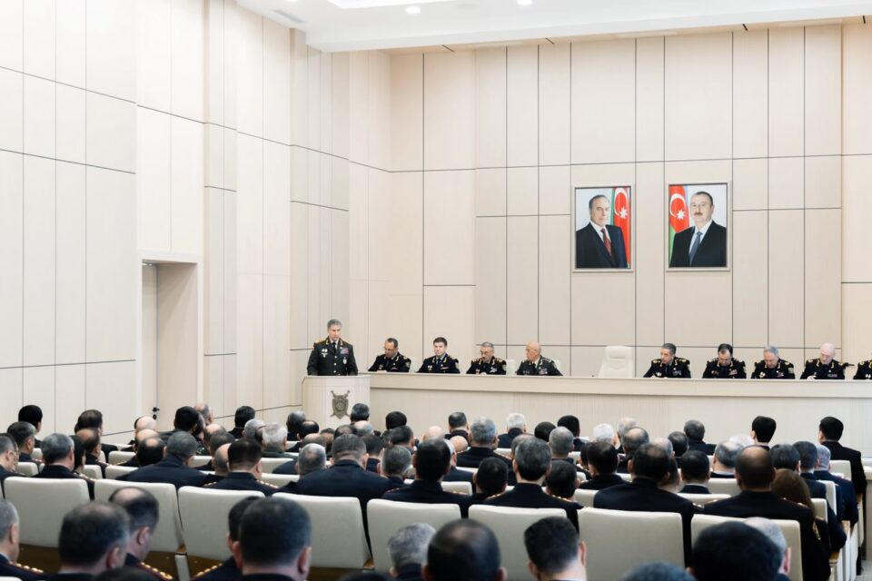 media-din-1