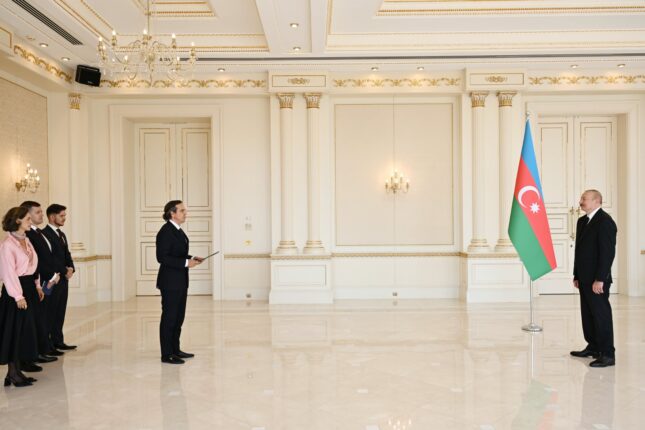 media-president_meeting_leopolddeqarsia_1